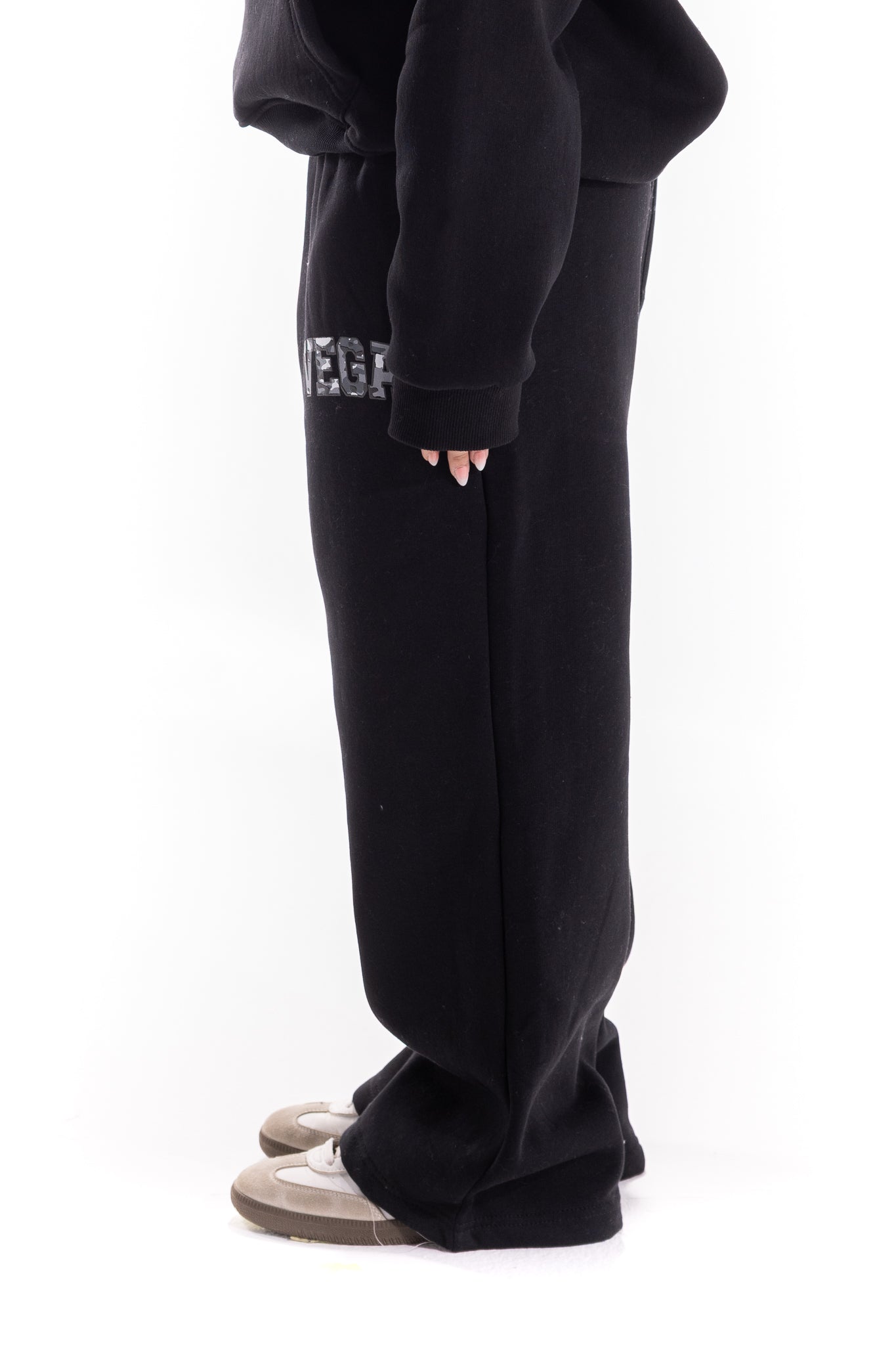 BLACK VARSITY CAMO SWEATPANTS