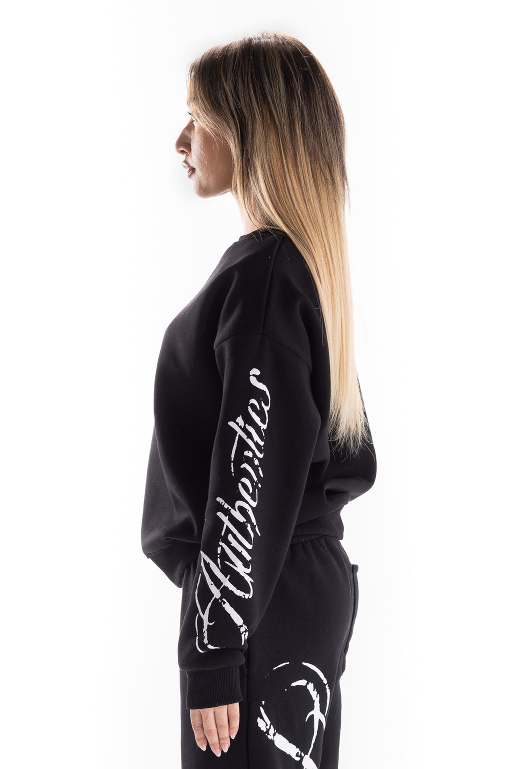 BLACK AUTHENTICS CREWNECK