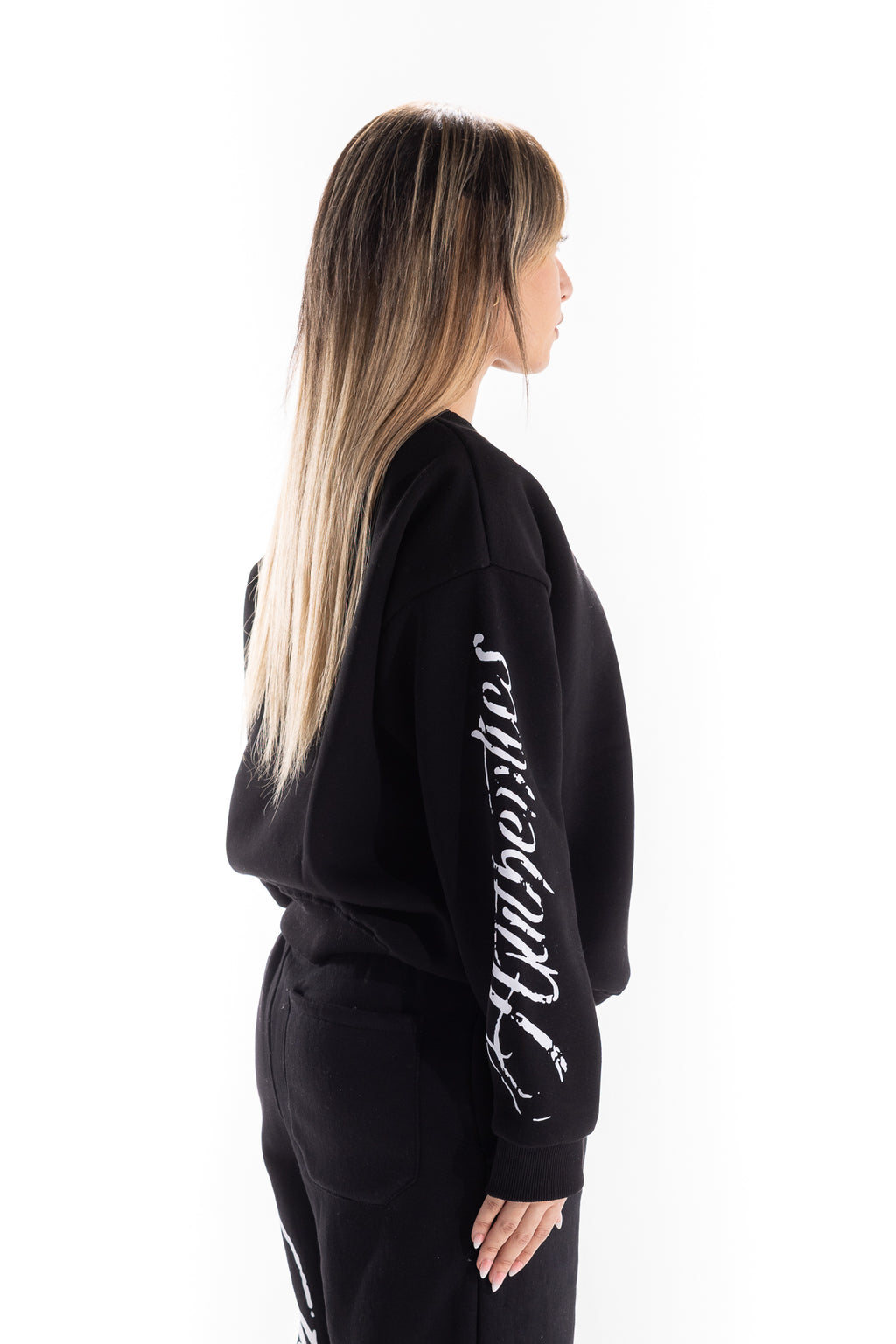 BLACK AUTHENTICS CREWNECK