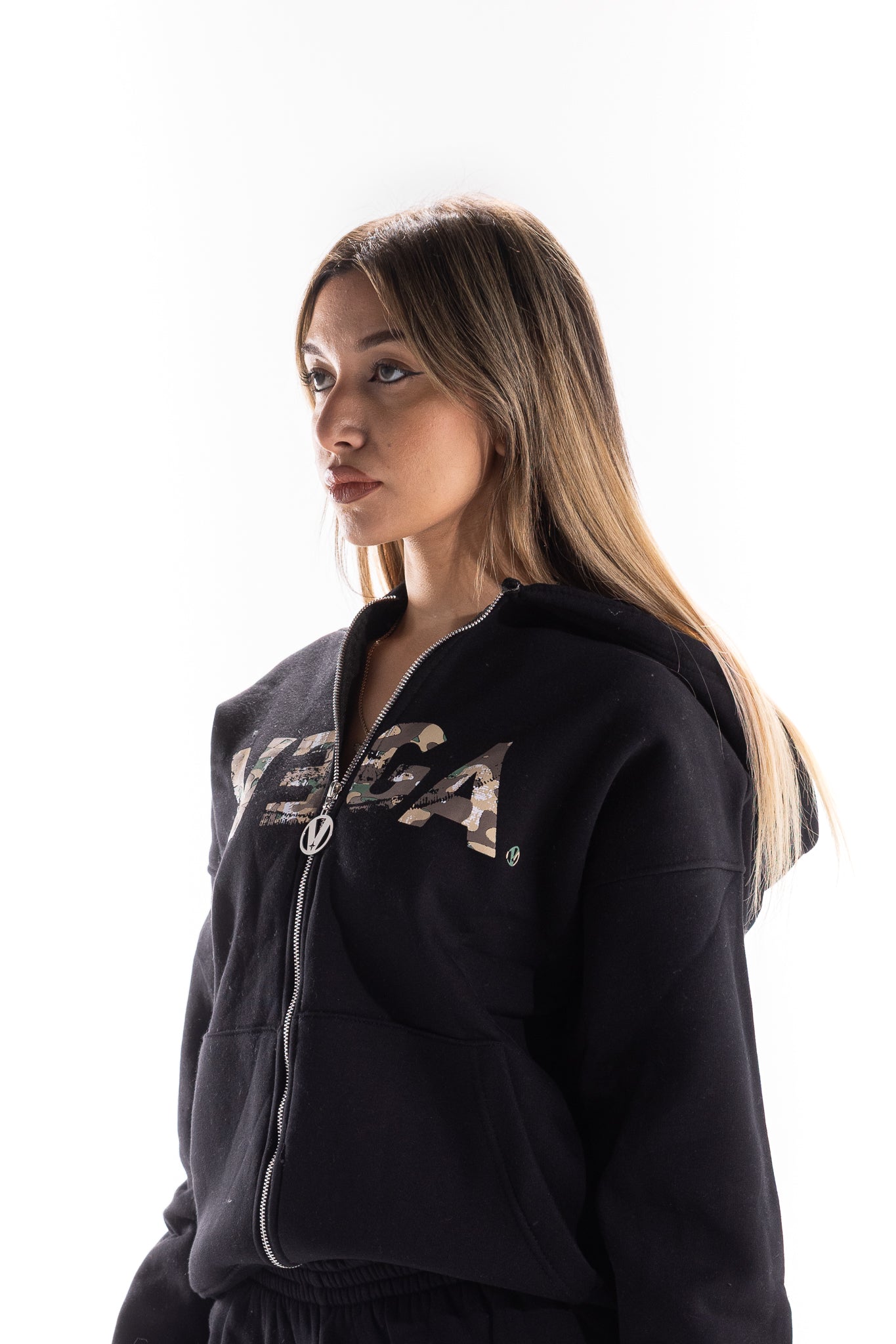 BLACK CORE CAMO ZIP UP