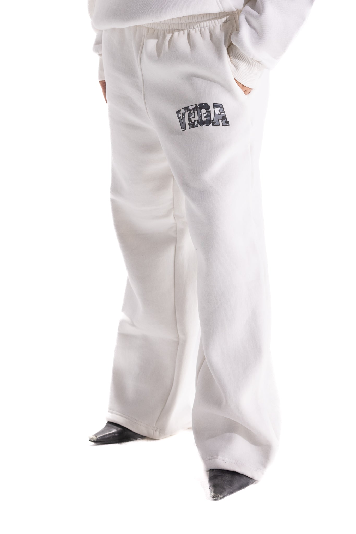 WHITE VARSITY CAMO SWEATPANTS