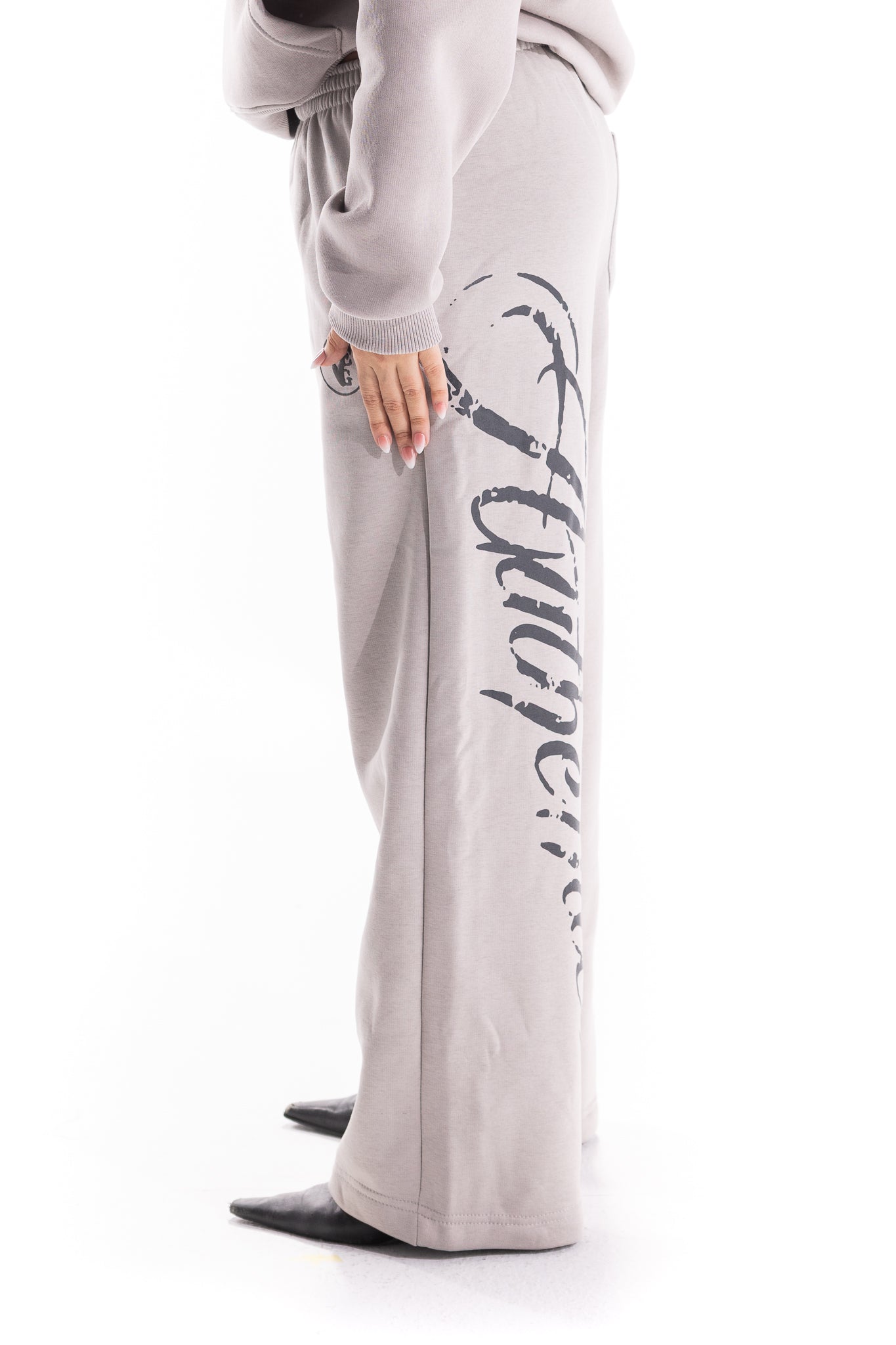 GREY BACK SCRIPT SWEATPANTS