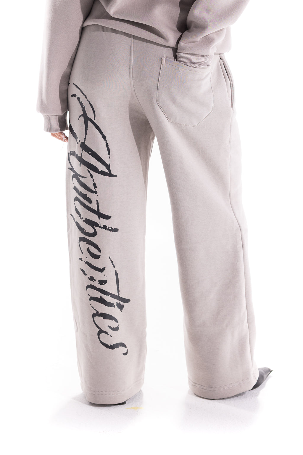 GREY BACK SCRIPT SWEATPANTS