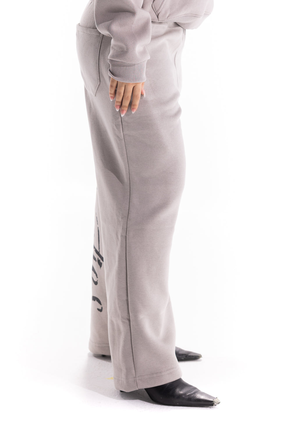 GREY BACK SCRIPT SWEATPANTS