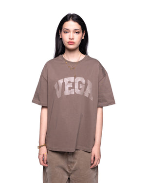 BROWN VARSITY TEE
