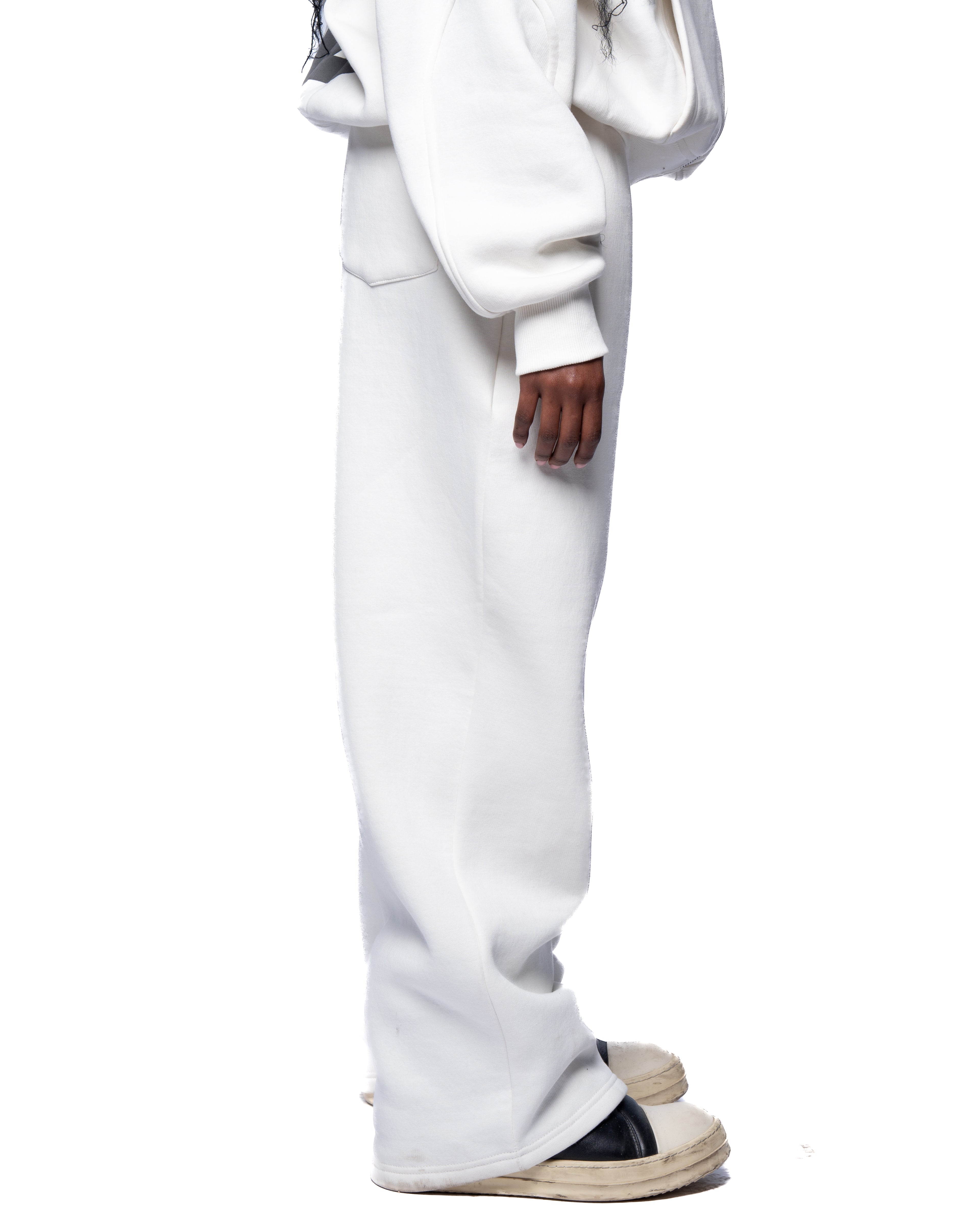 WHITE BASIC SWEATPANTS