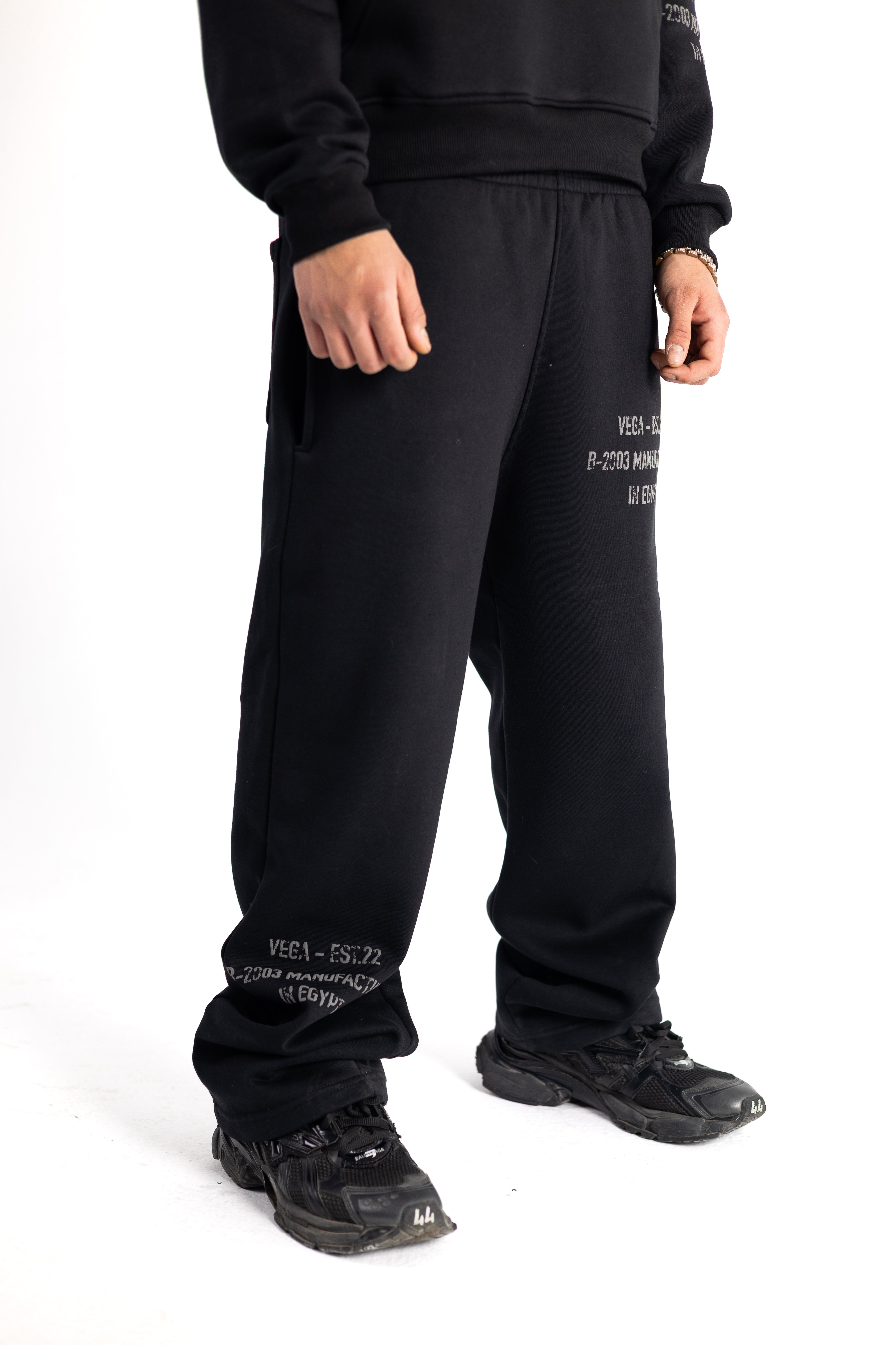 THE UTILITY SWEATPANTS