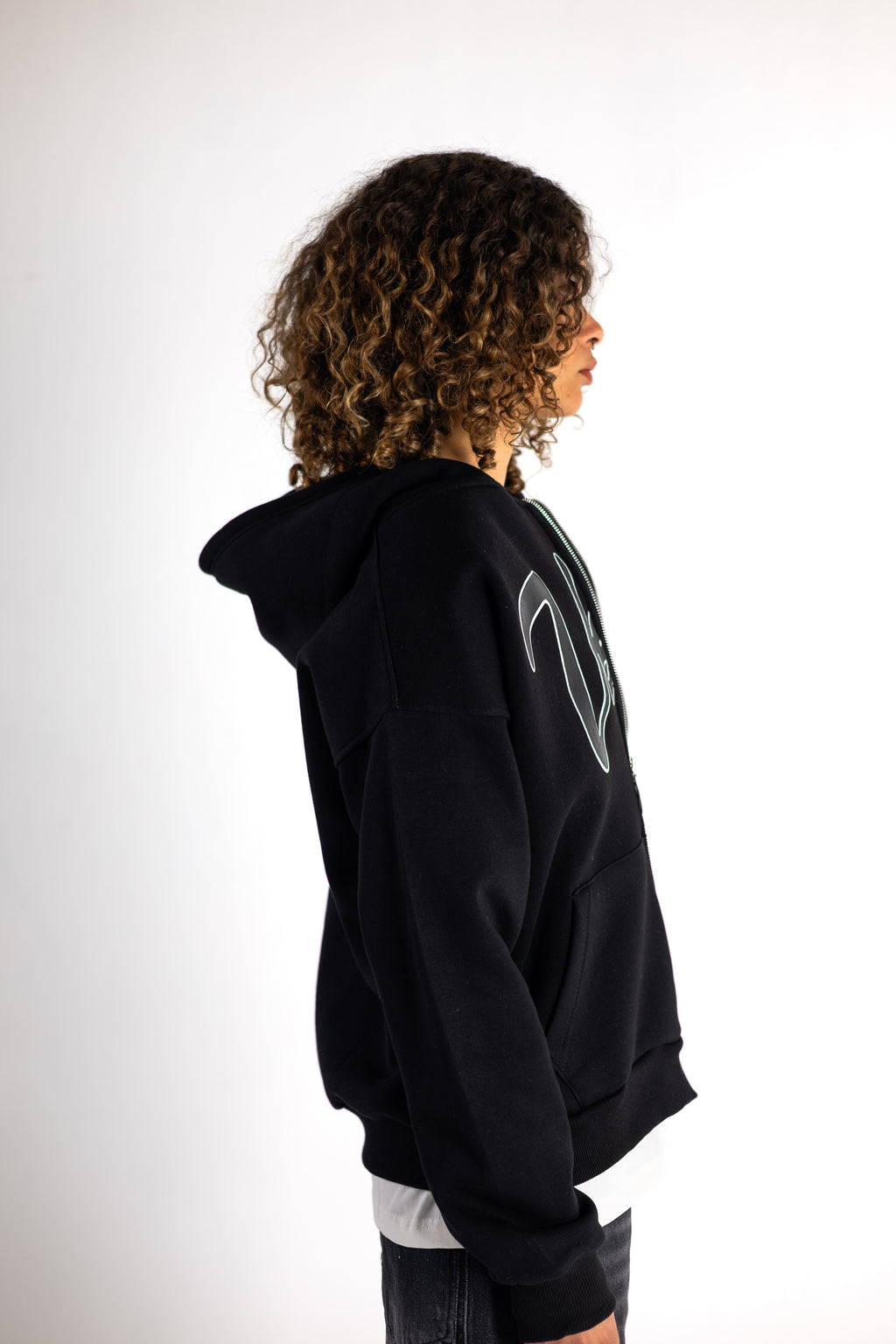 BLACK FROST ZIP UP