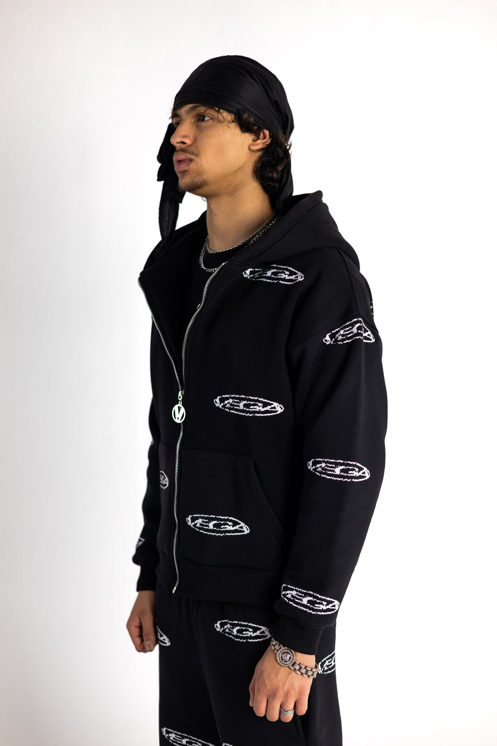 BLACK REPEAT LOGO ZIP UP