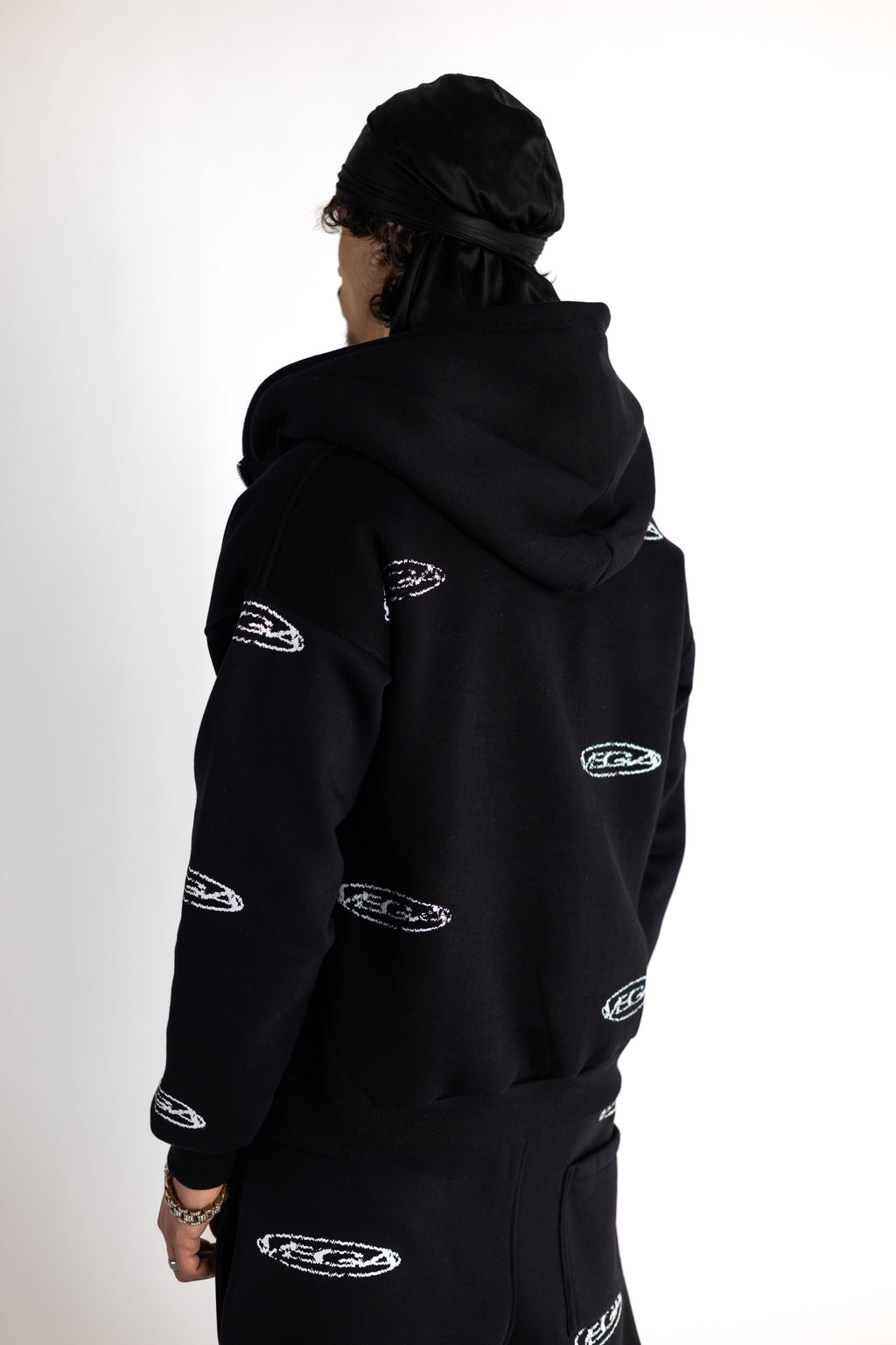 BLACK REPEAT LOGO ZIP UP