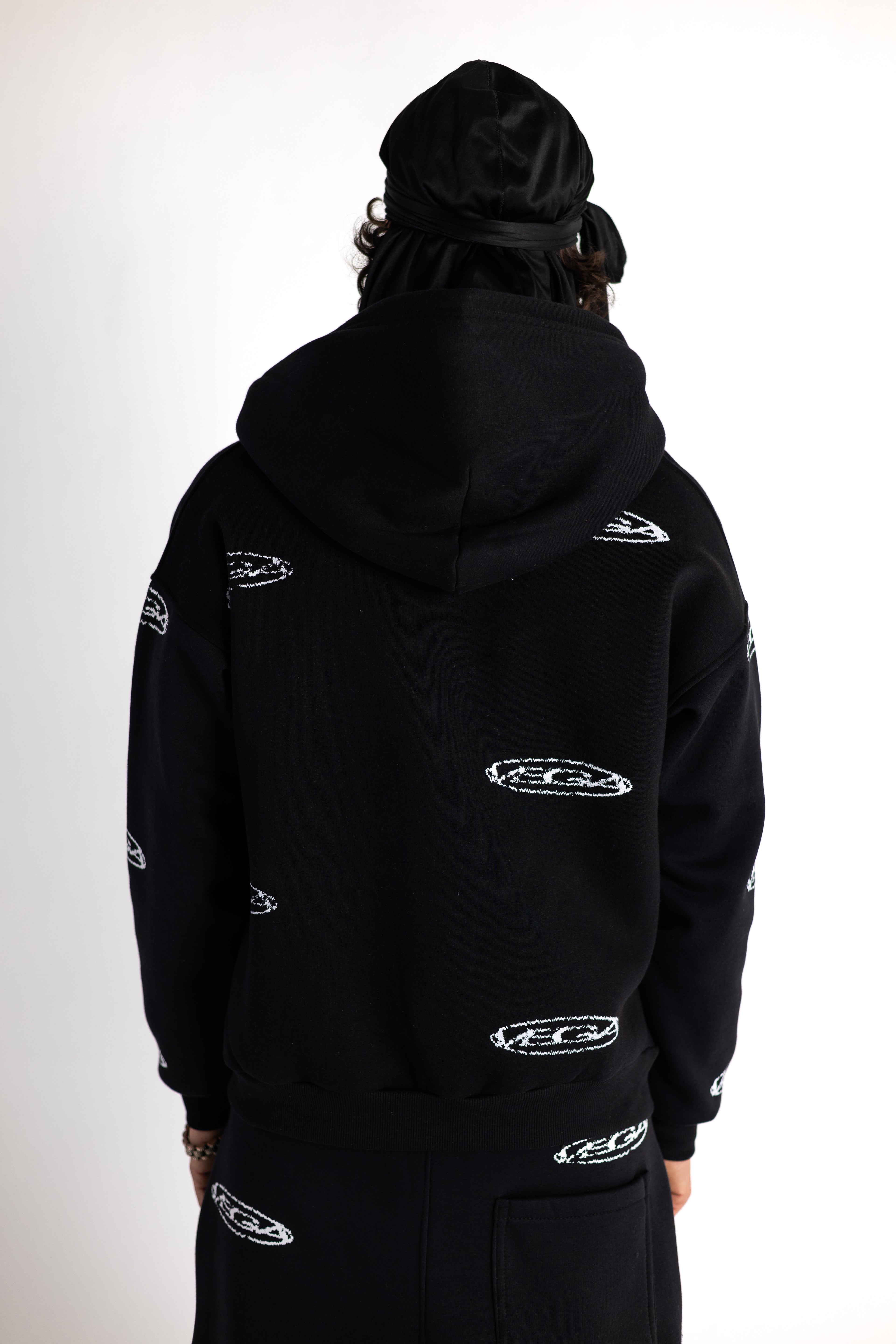 BLACK REPEAT LOGO ZIP UP