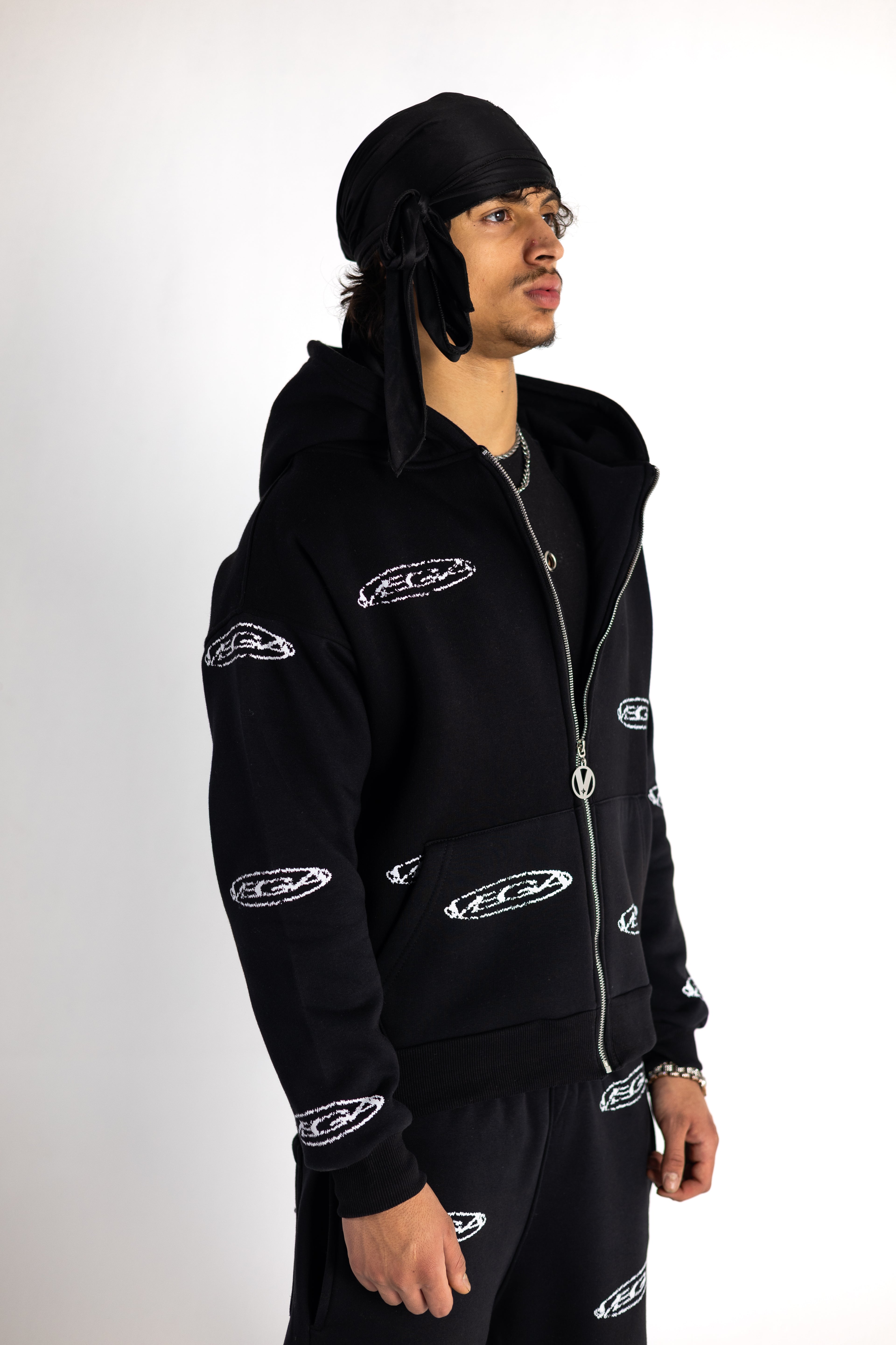 BLACK REPEAT LOGO ZIP UP